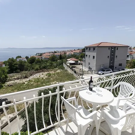 Apartment Mirko Trogir